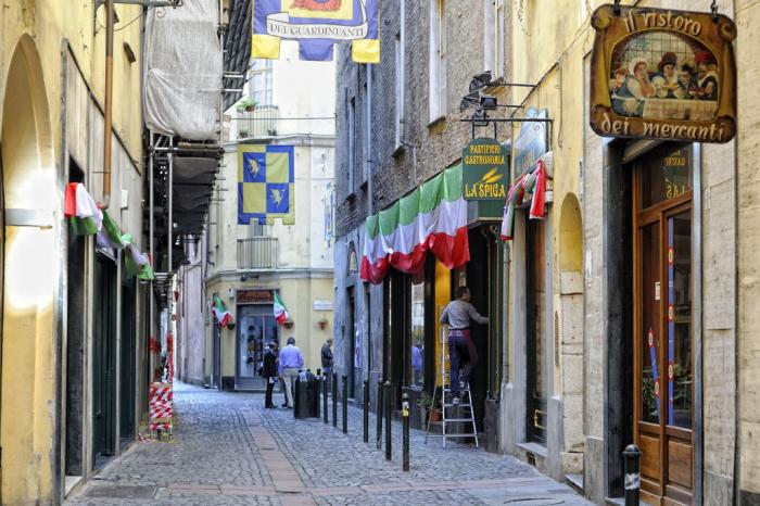 Via Mercanti